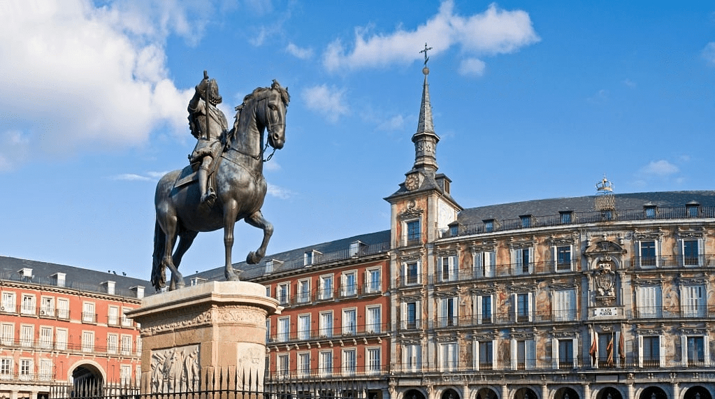 Plaza Mayor, the history of Madrid in one place